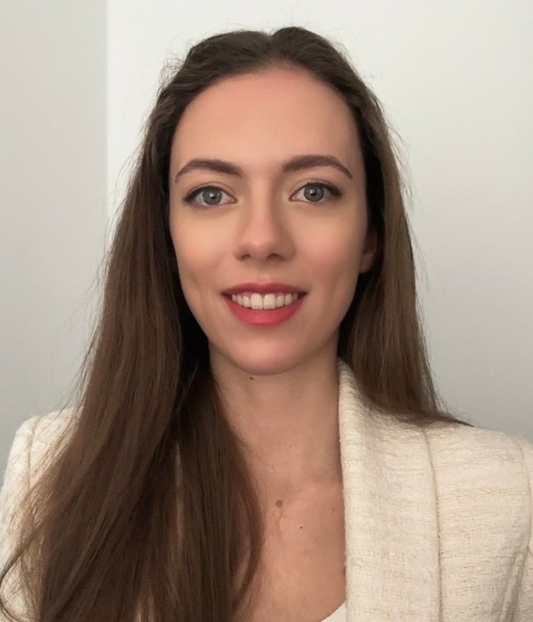 Anabel Stricker, Volljuristin, inheritance law